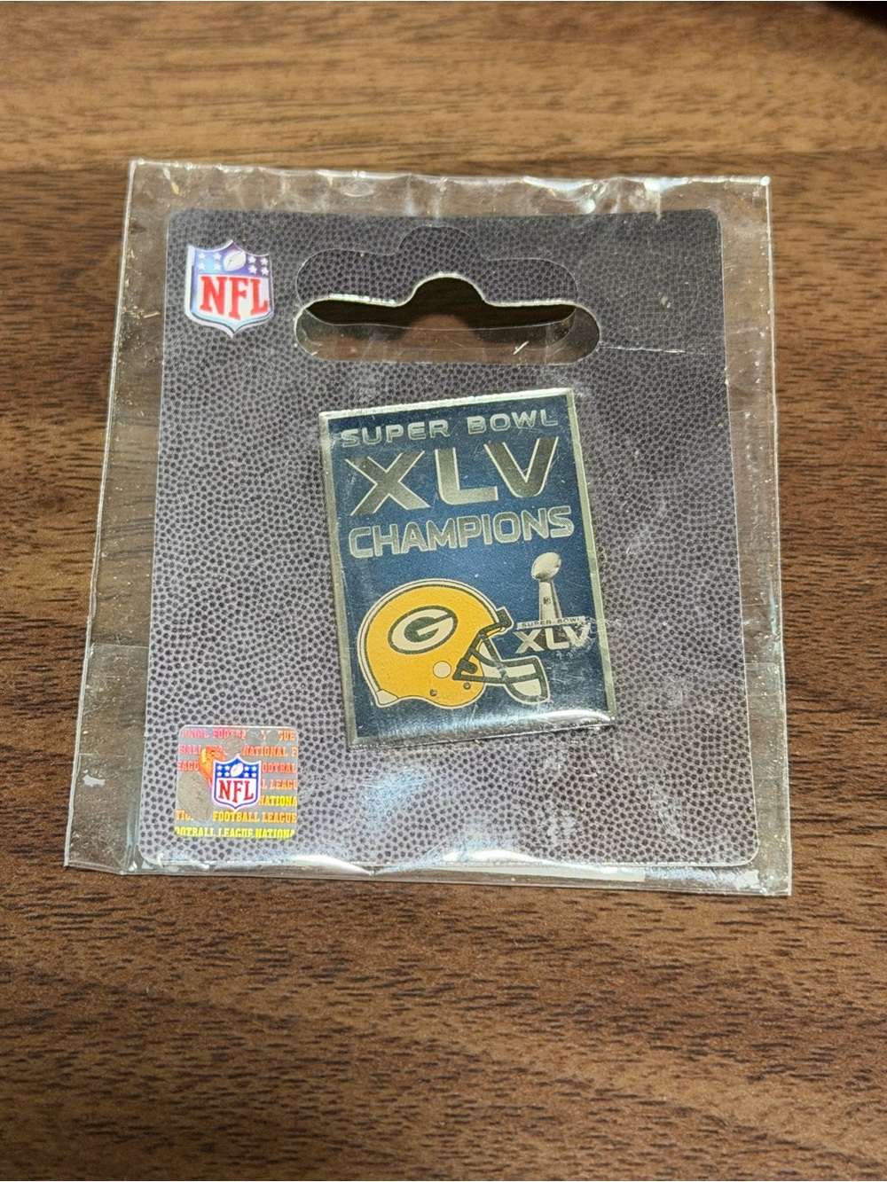 2011 Green Bay Packers Super Bowl XLV Champions Lapel Pin – New on Card – NFL